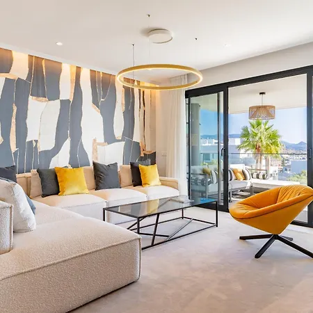 Apartament Modern 3 Bedroom With Sea Views