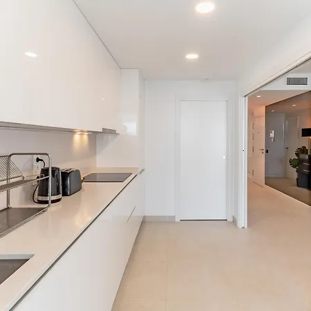 Modern 3 Bedroom With Sea Views Apartament Estepona