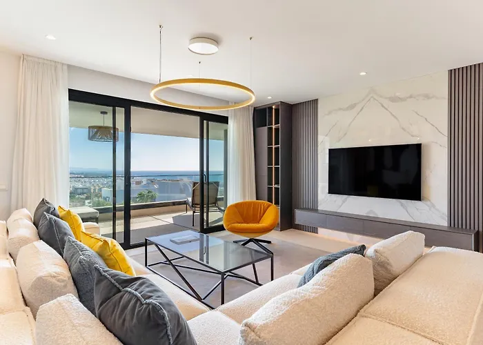 Modern 3 Bedroom With Sea Views * Estepona