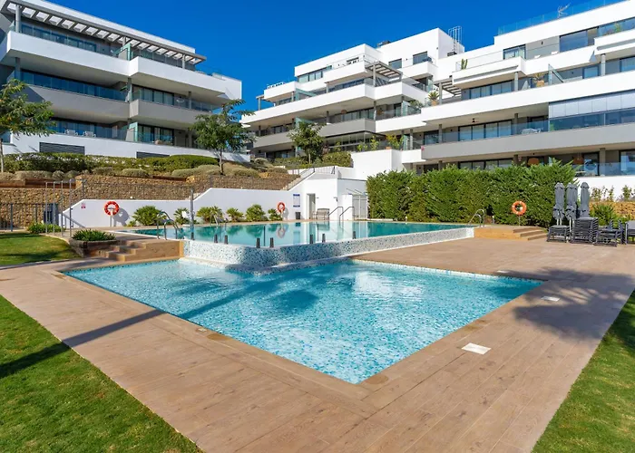 Modern 3 Bedroom With Sea Views * Estepona